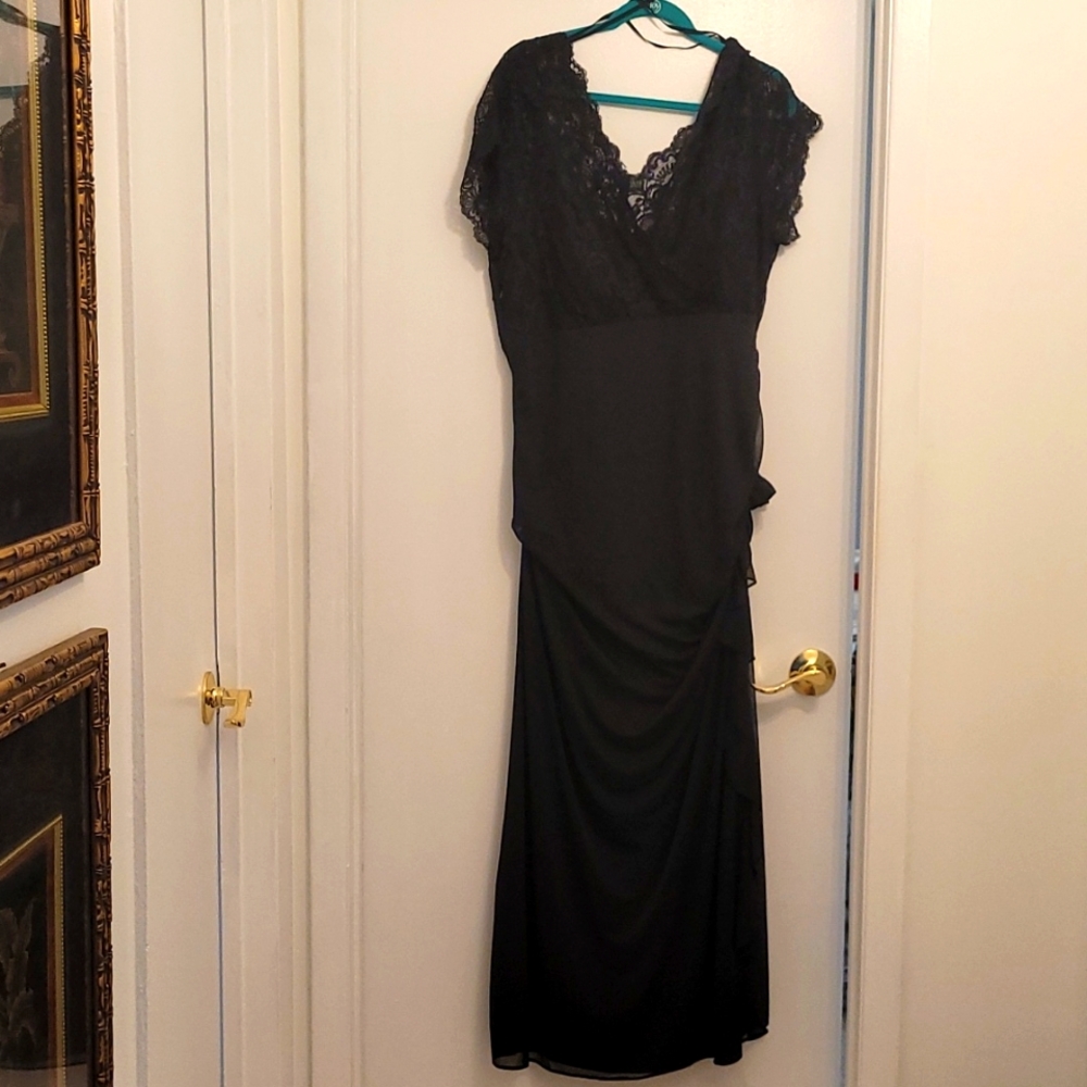 BLACK GOWN W/ LACE TOP